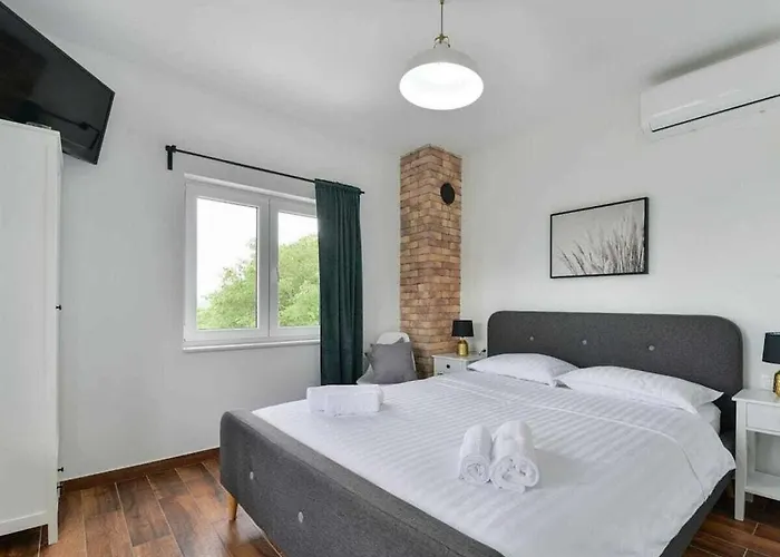 Didovi Snovi Li Ane Вилла Lisane Ostrovicke