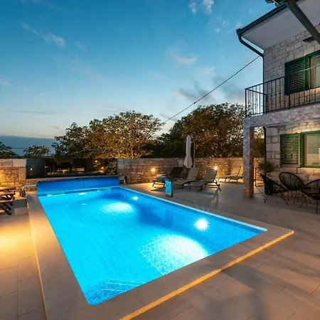 Didovi Snovi Li Ane Vila Lisane Ostrovicke